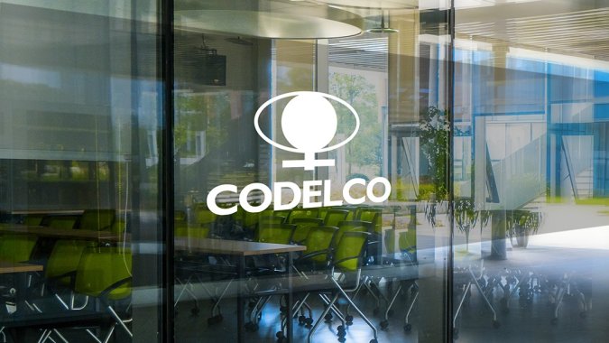 Siete de cada 10 chilenos creen que el acuerdo Codelco-SQM es positivo para el país